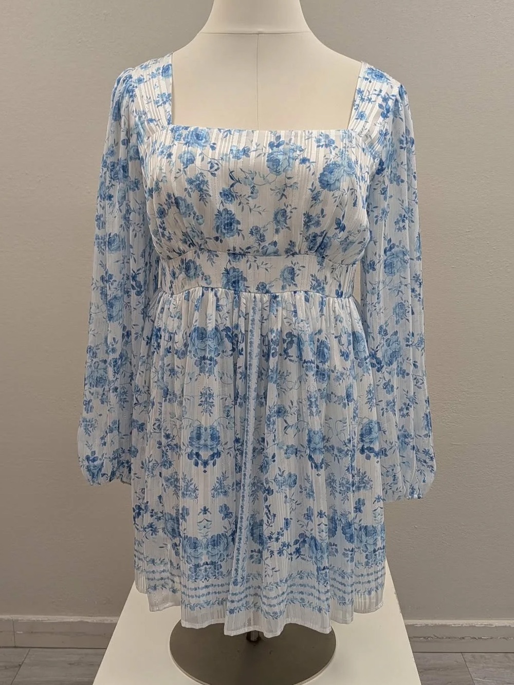 Arula White & Blue Floral Alyssa Mini Dress - Size 14/16